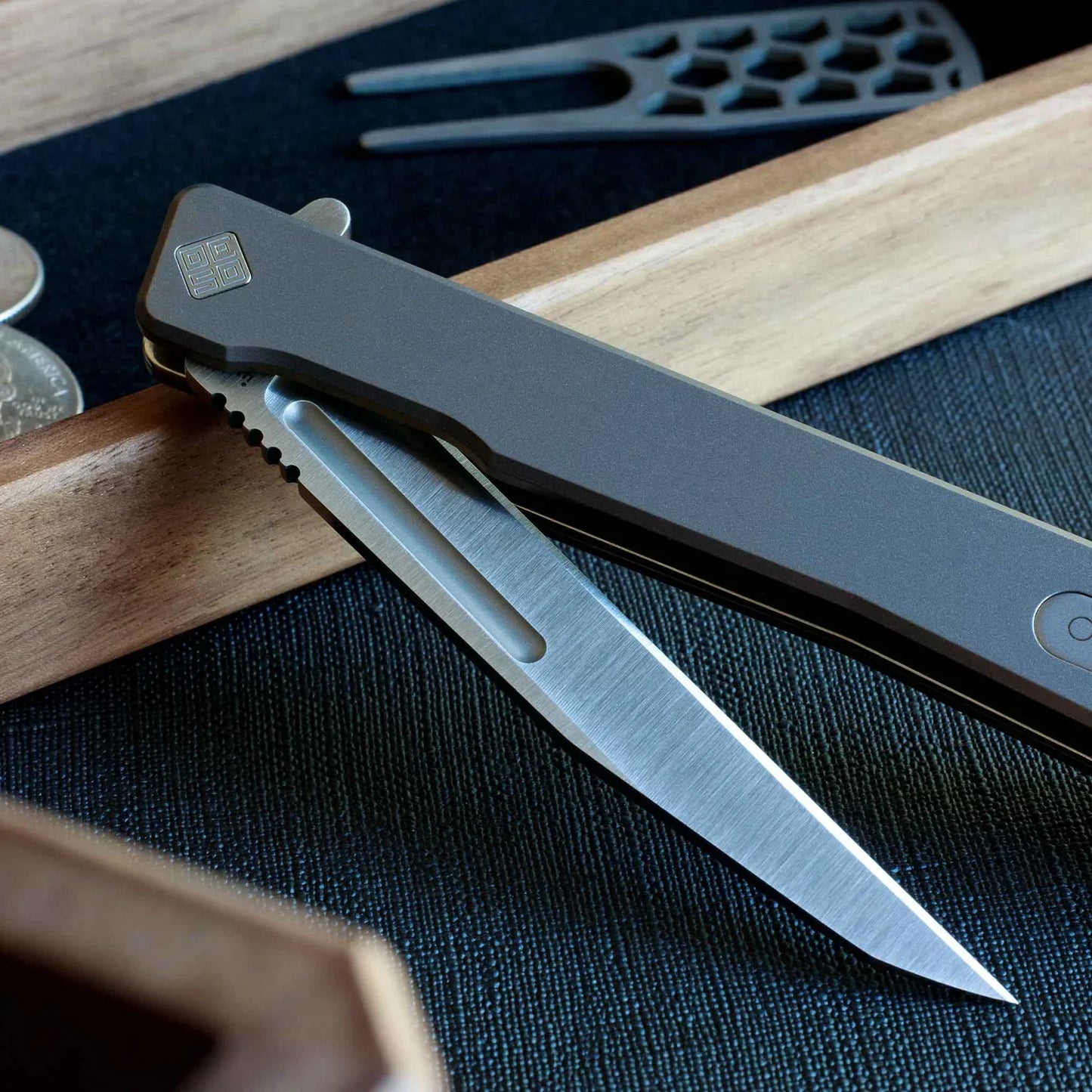 Ocaso Solstice Titanium Wharnecliffe